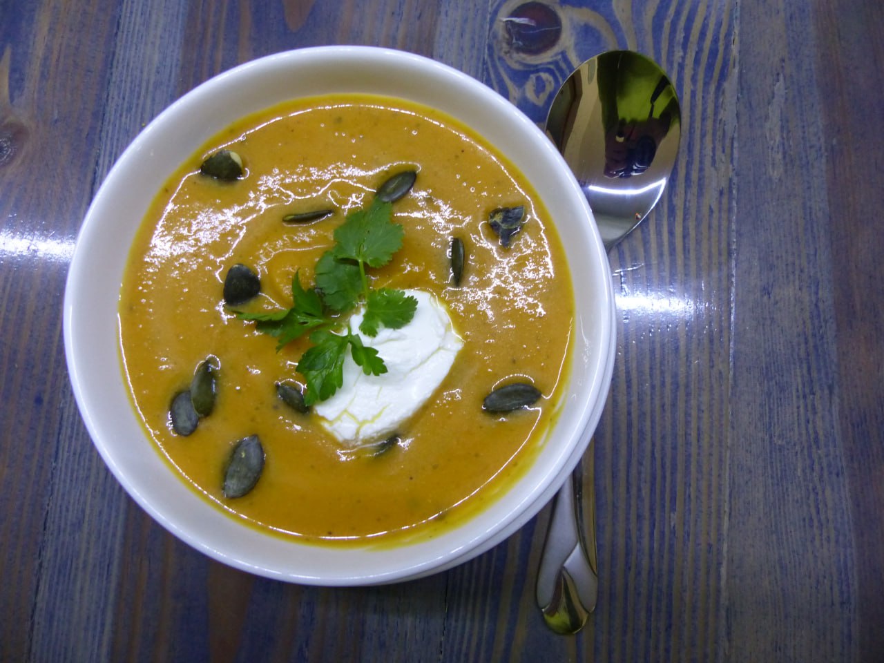 photo_2025-12-10_20-03-27